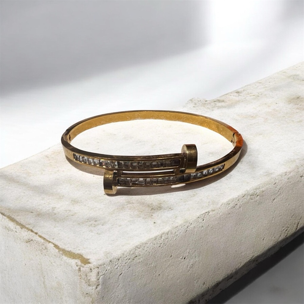Elegant Gold Bangle with Crystal Accents